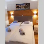 Winter Cozy Escape - Near Gerlitzen Bodensdorf