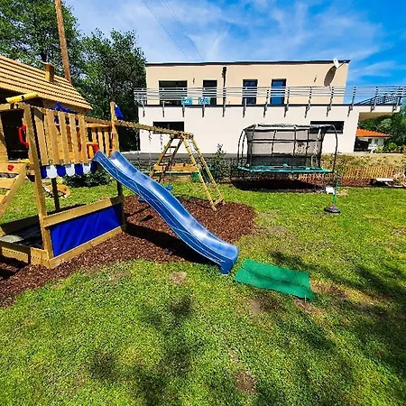 Winter Cozy Escape - Near Gerlitzen Apartman *